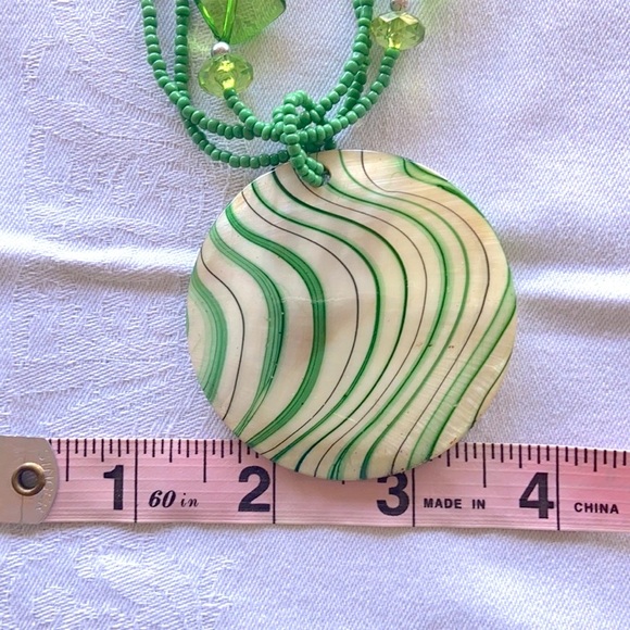 Brilliant Green Abalone Mother of Pearl & Stone Bead Necklace Bracelet Earrings - Picture 10 of 13